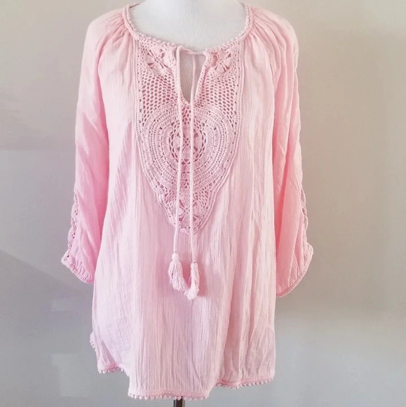 Crown & Ivy Pink Crochet Front Tassel Tie Top S - Picture 1 of 5